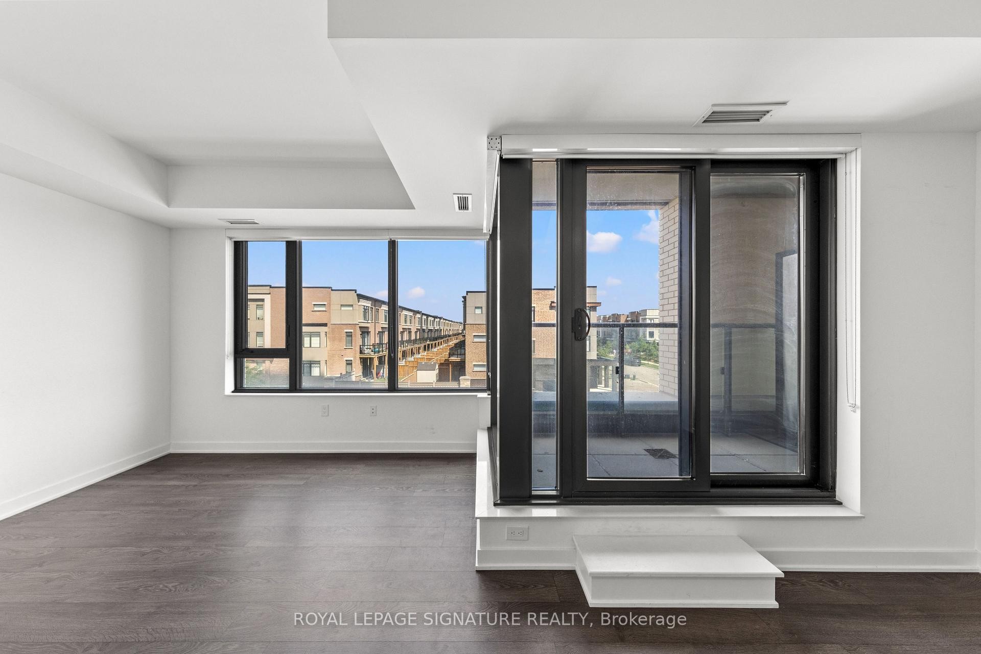 









120


Eagle Rock Way

N/A, 207,
Vaughan,




ON
L6A 5C2

