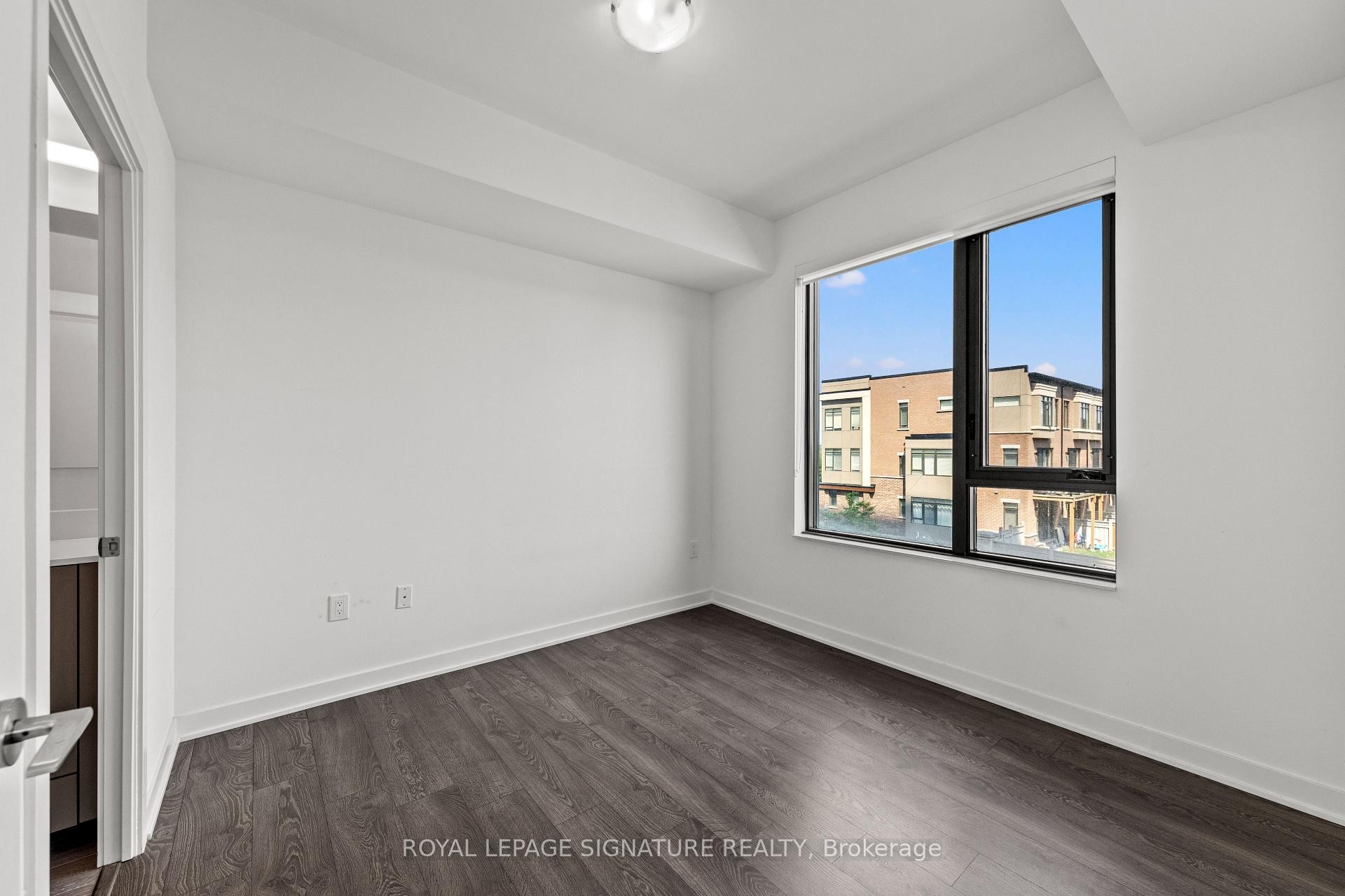 









120


Eagle Rock Way

N/A, 207,
Vaughan,




ON
L6A 5C2

