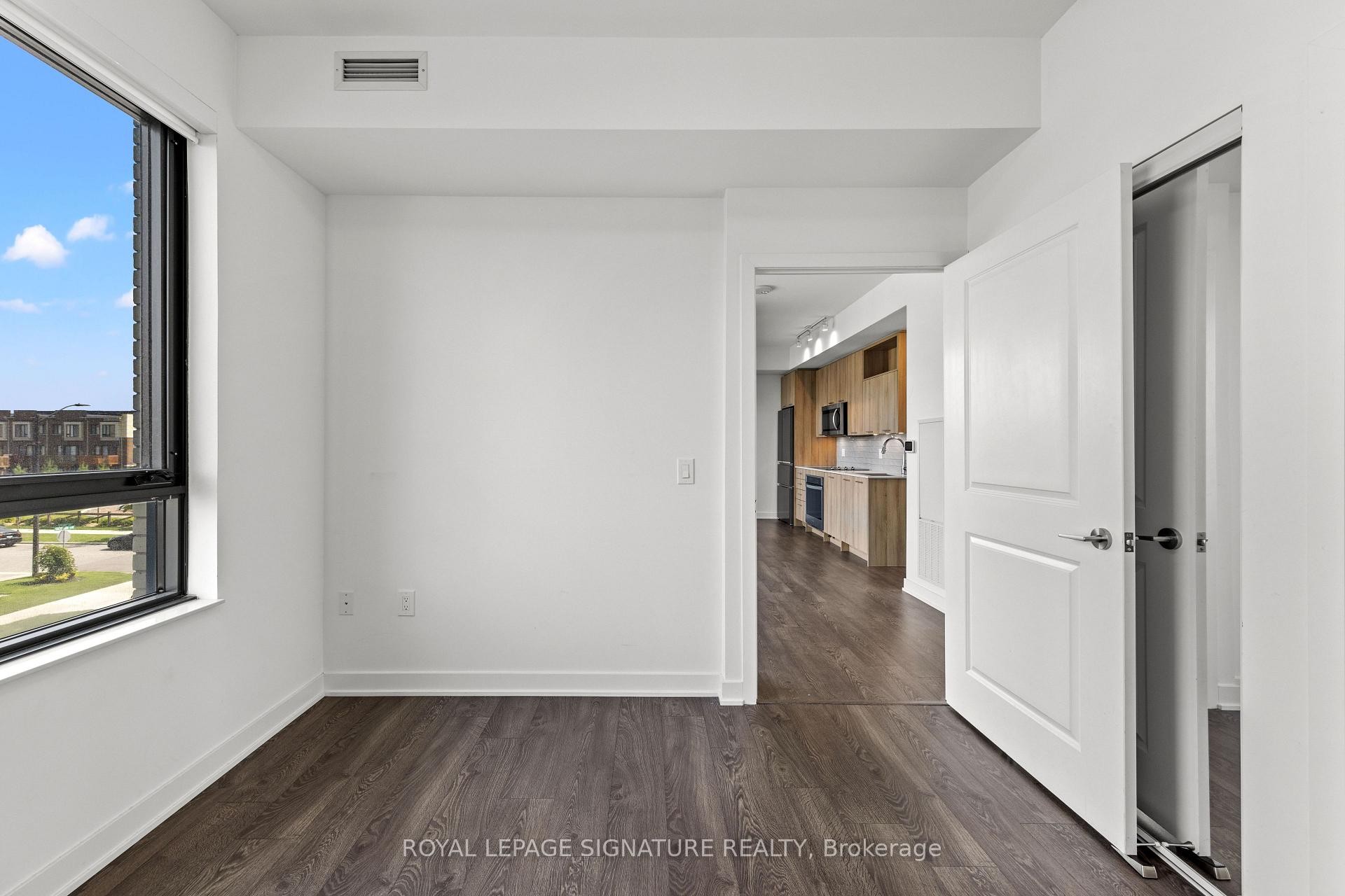 









120


Eagle Rock Way

N/A, 207,
Vaughan,




ON
L6A 5C2

