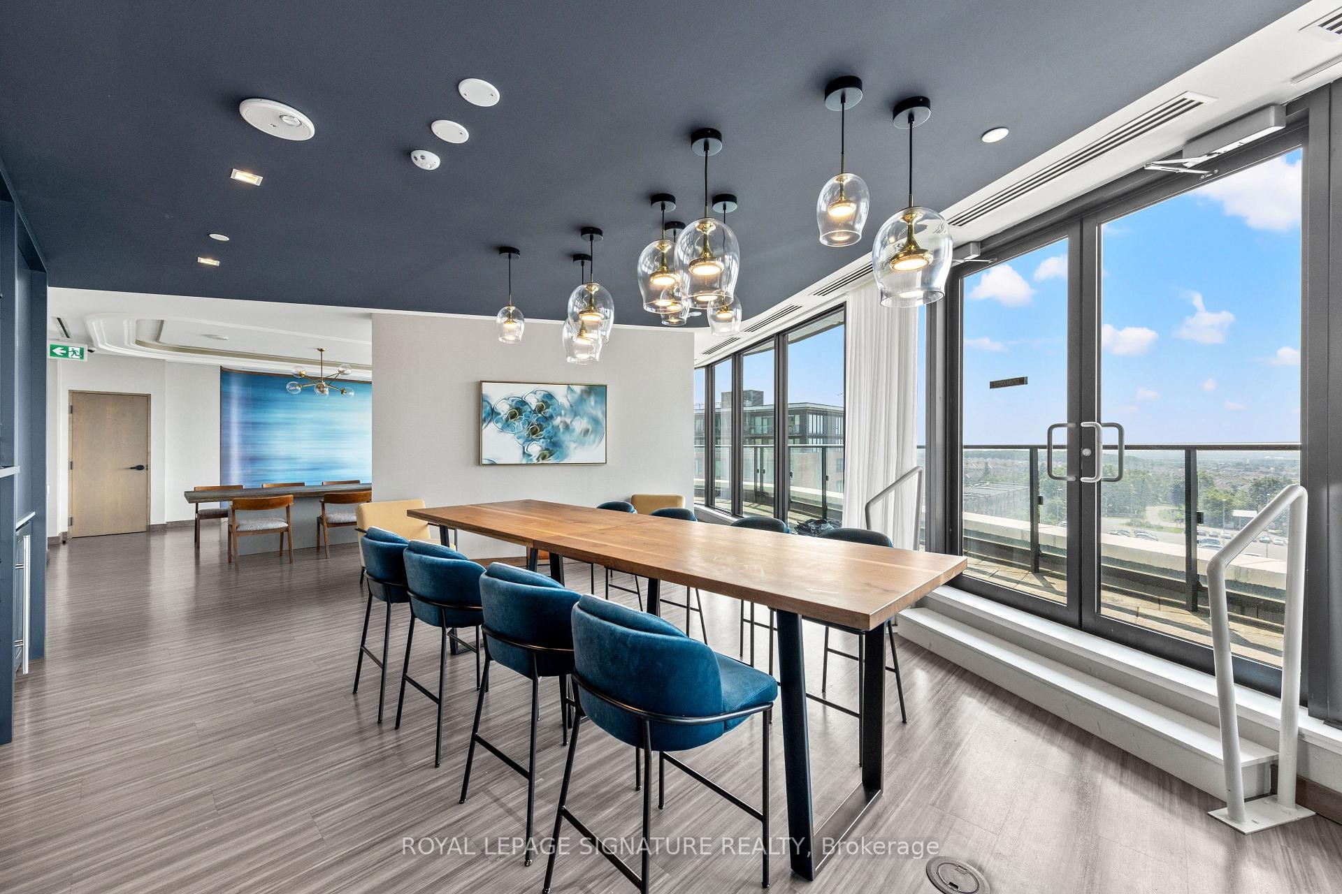 









120


Eagle Rock Way

N/A, 207,
Vaughan,




ON
L6A 5C2

