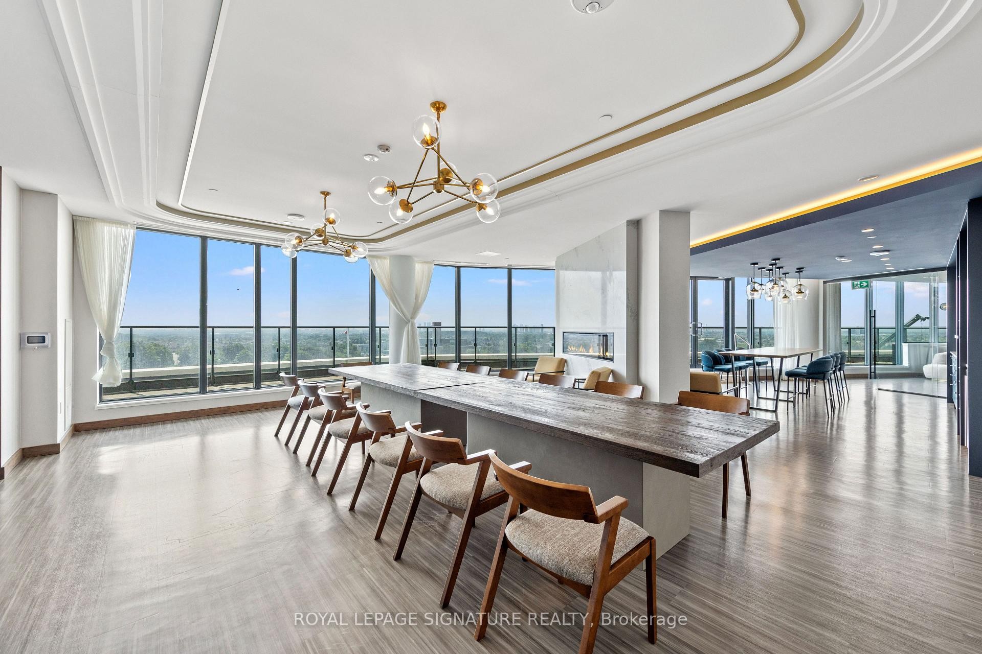 









120


Eagle Rock Way

N/A, 207,
Vaughan,




ON
L6A 5C2

