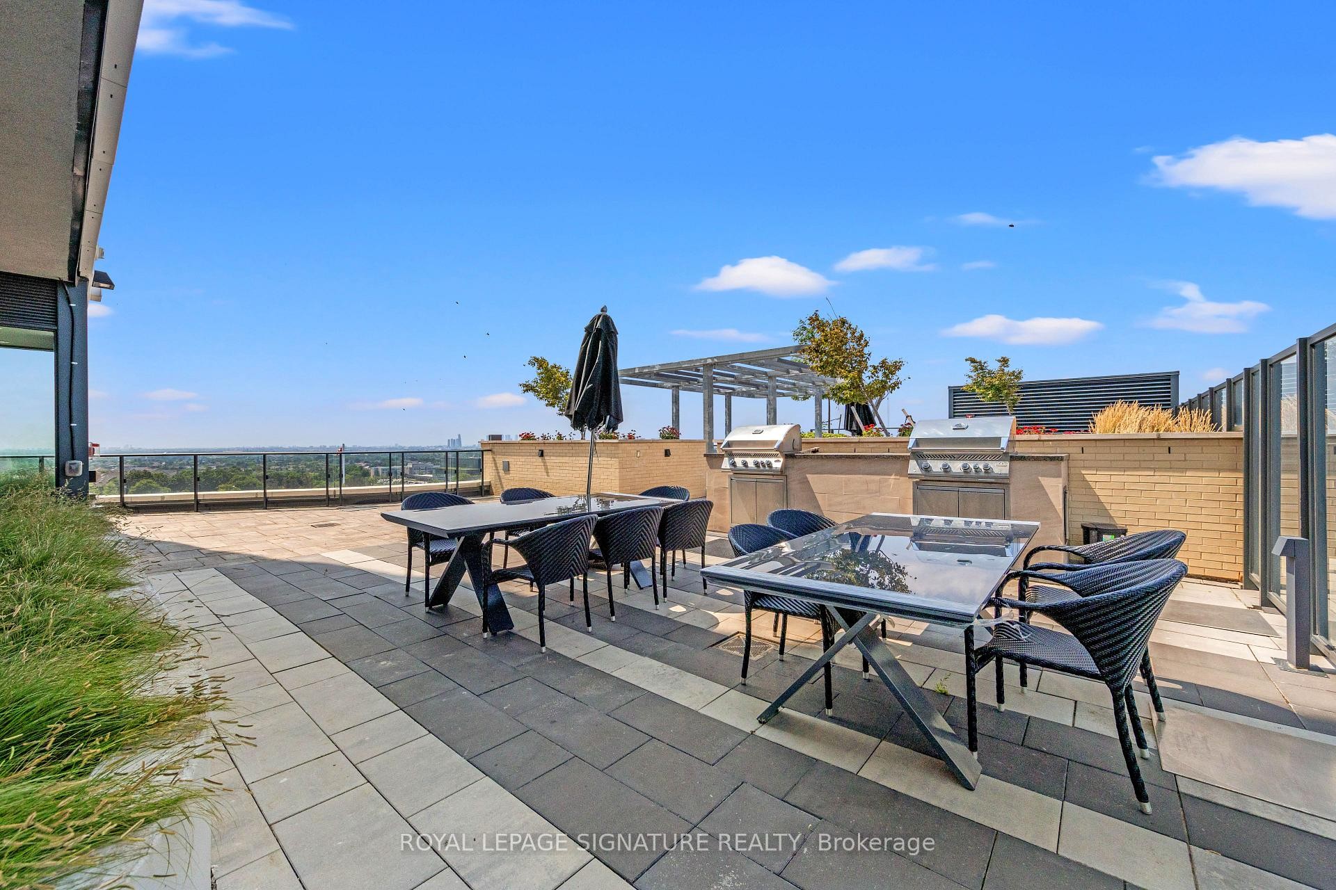 









120


Eagle Rock Way

N/A, 207,
Vaughan,




ON
L6A 5C2

