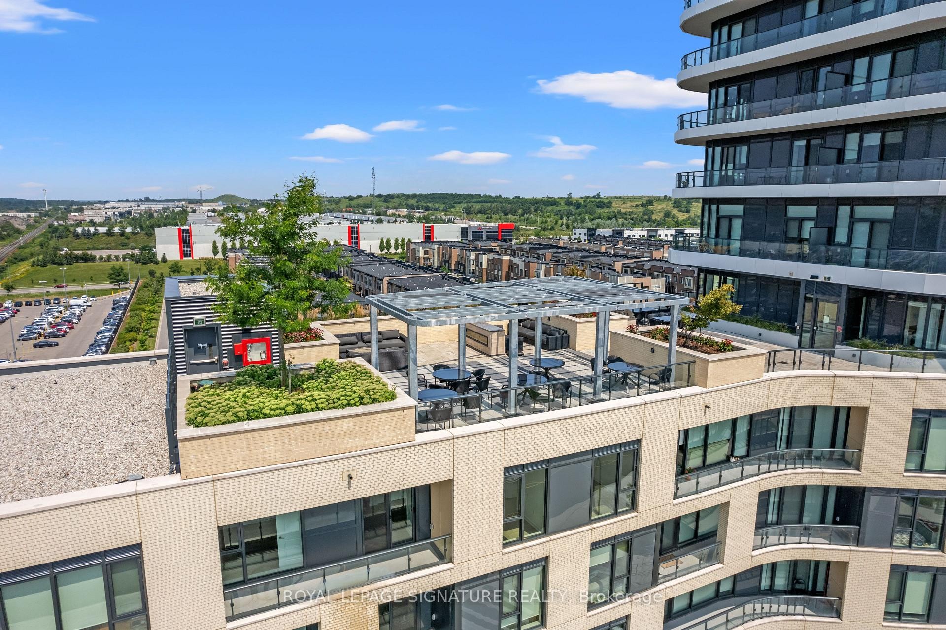 









120


Eagle Rock Way

N/A, 207,
Vaughan,




ON
L6A 5C2

