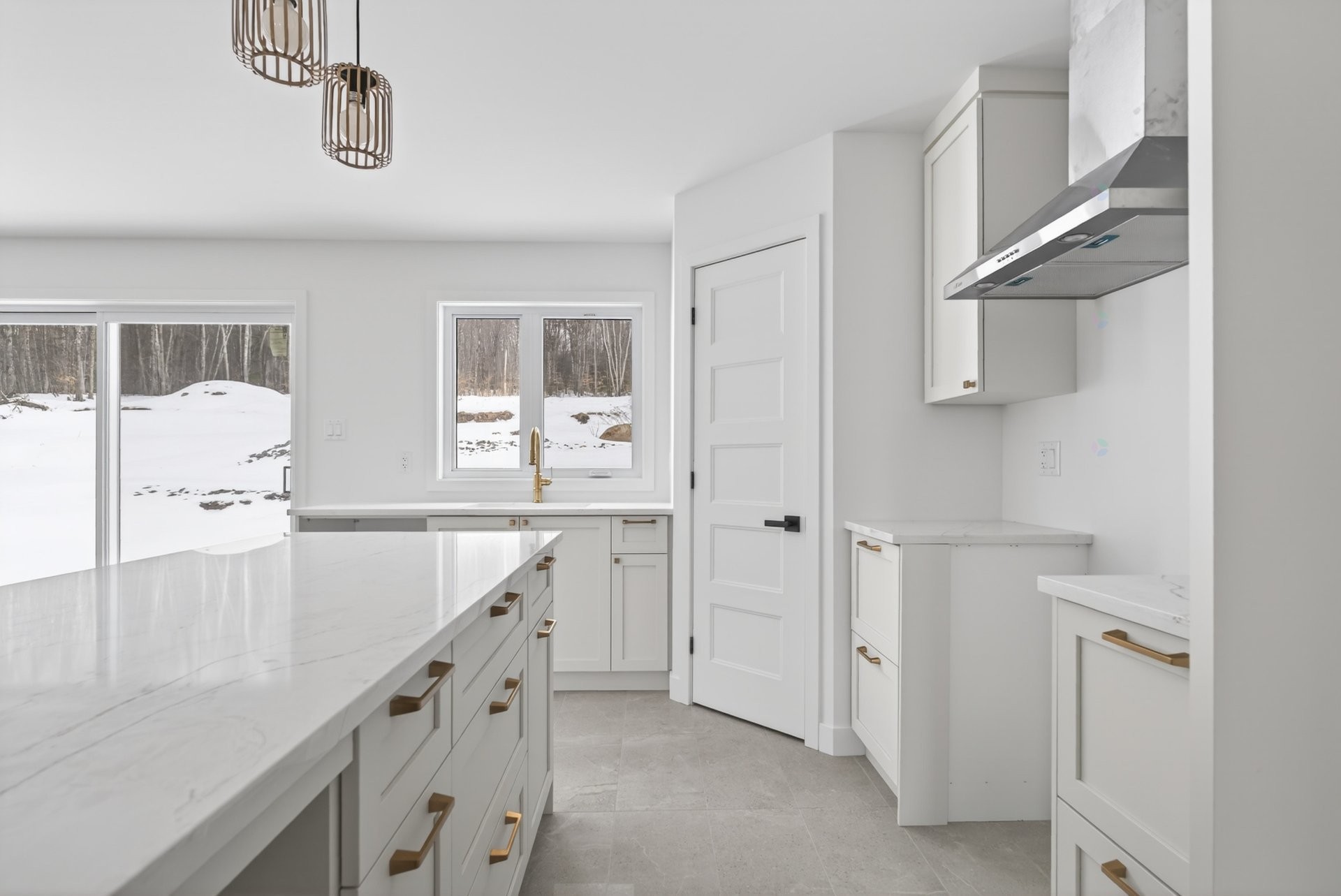 












Rue Dugas

,
Québec (Beauport),




QC
G1E5H9

