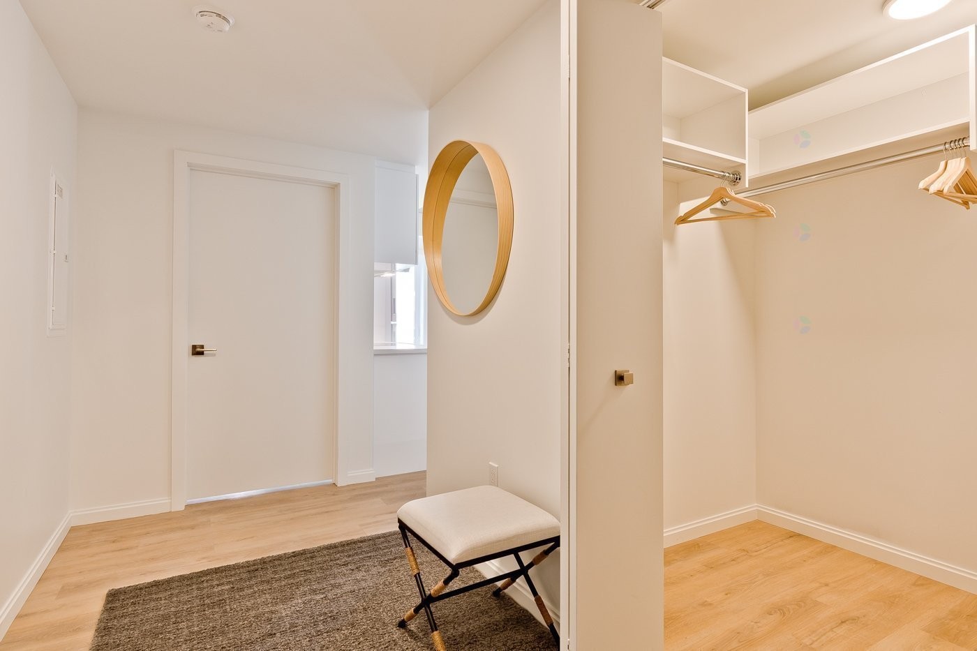 









81


Rue Wellington S.

, 402,
Sherbrooke (Les Nations),




QC
J1H5C8

