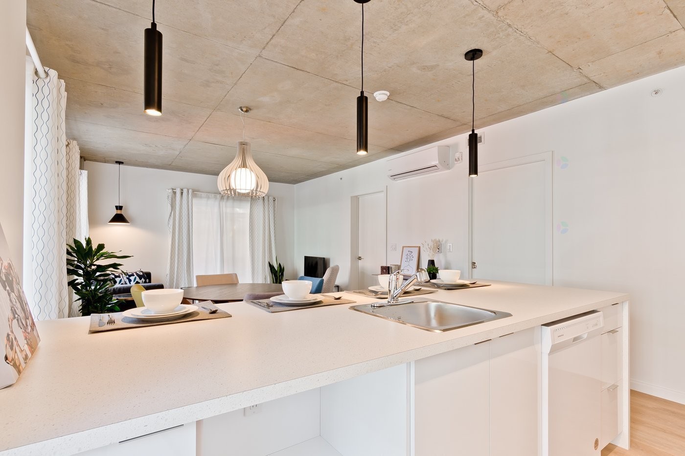 









81


Rue Wellington S.

, 402,
Sherbrooke (Les Nations),




QC
J1H5C8

