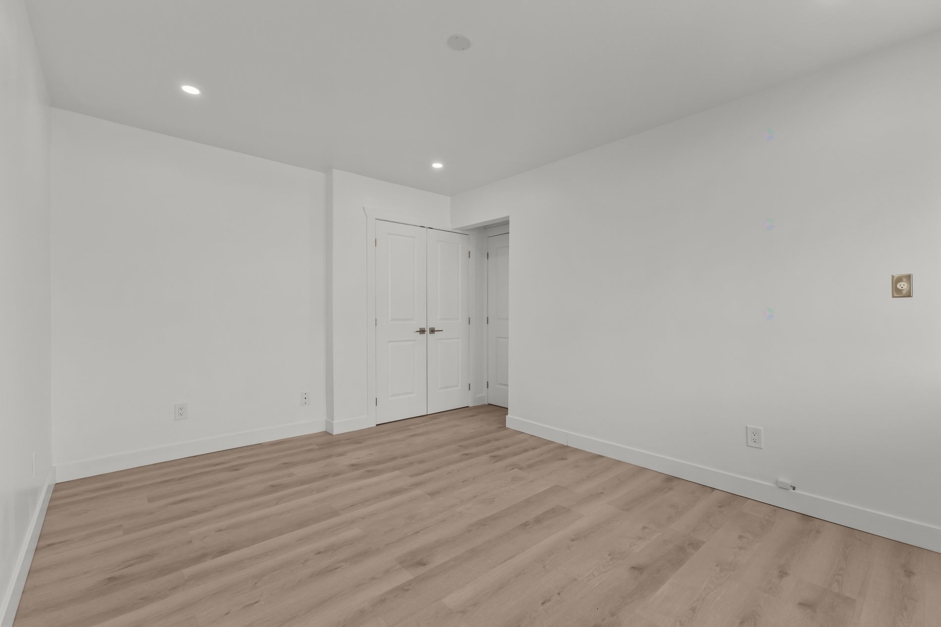 









4200


Av. Bourret

, 111,
Montréal (Côte-des-Neiges/Notre-Dame-de-Grâce),




QC
H3S1X2

