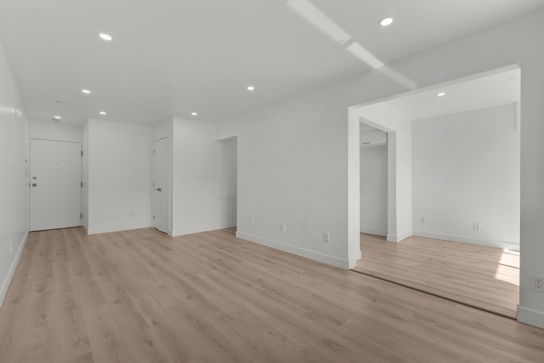 









4200


Av. Bourret

, 111,
Montréal (Côte-des-Neiges/Notre-Dame-de-Grâce),




QC
H3S1X2

