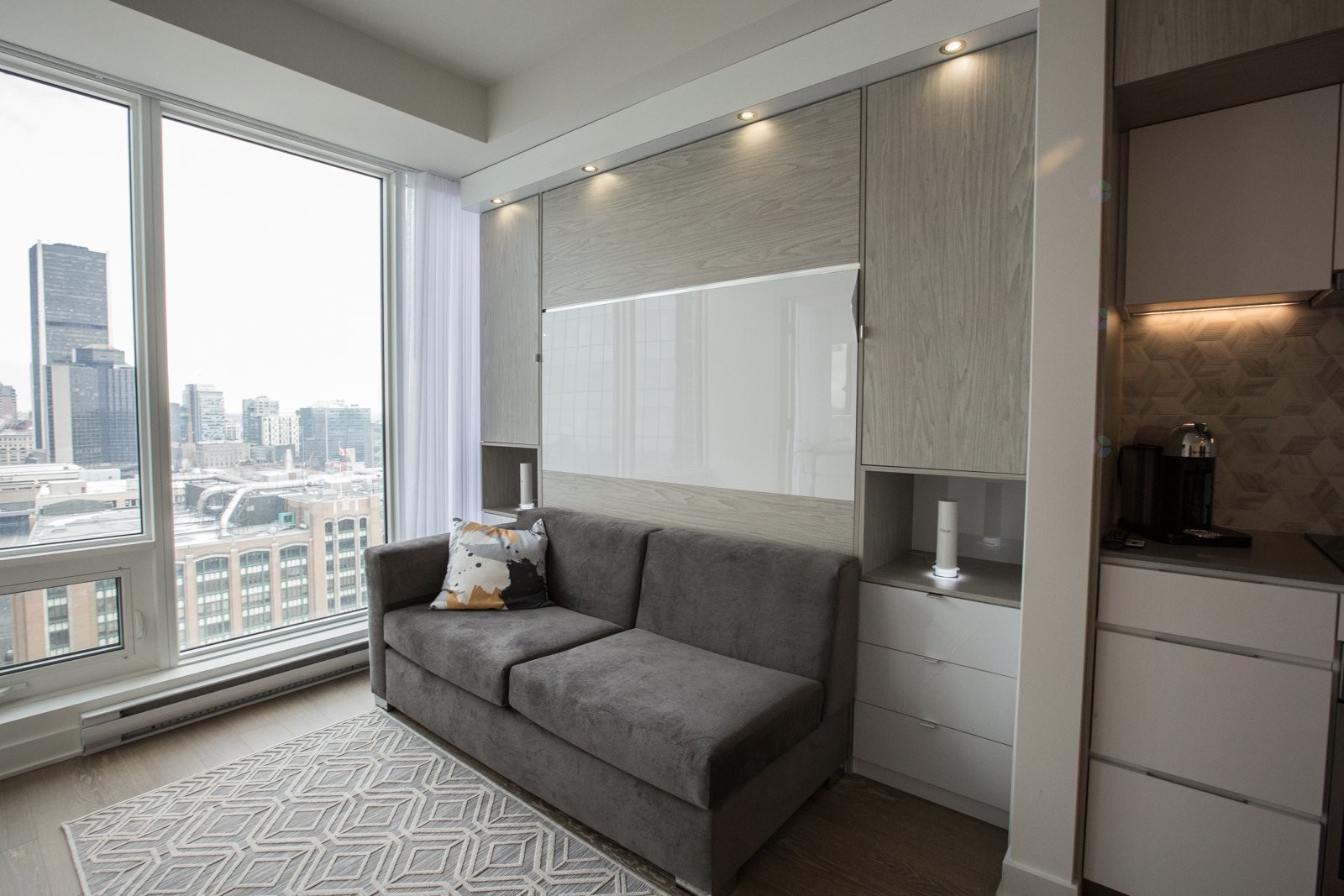 









1188


Rue St-Antoine O.

, 1911,
Montréal (Ville-Marie),




QC
H3C1B4

