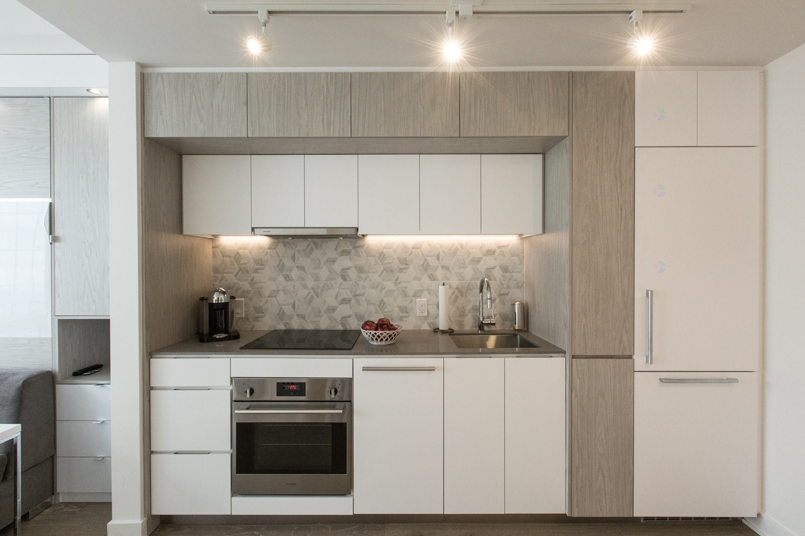 









1188


Rue St-Antoine O.

, 1911,
Montréal (Ville-Marie),




QC
H3C1B4

