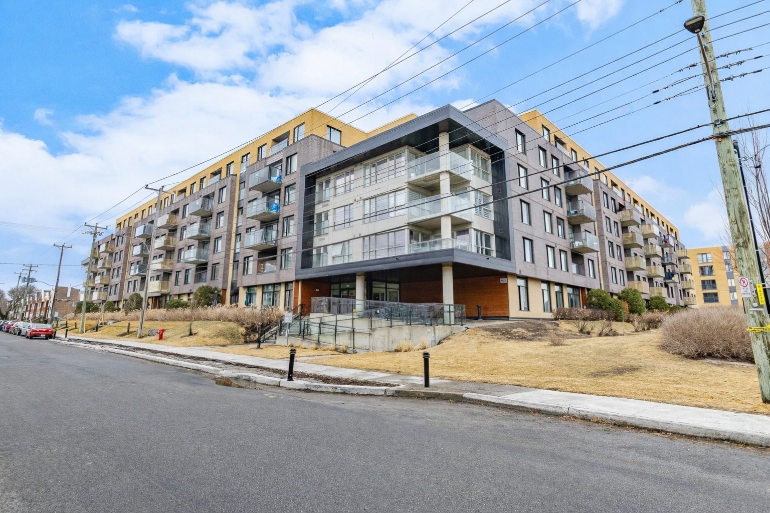 









2305


Rue Remembrance

, 117,
Montréal (Lachine),




QC
H8S0A9

