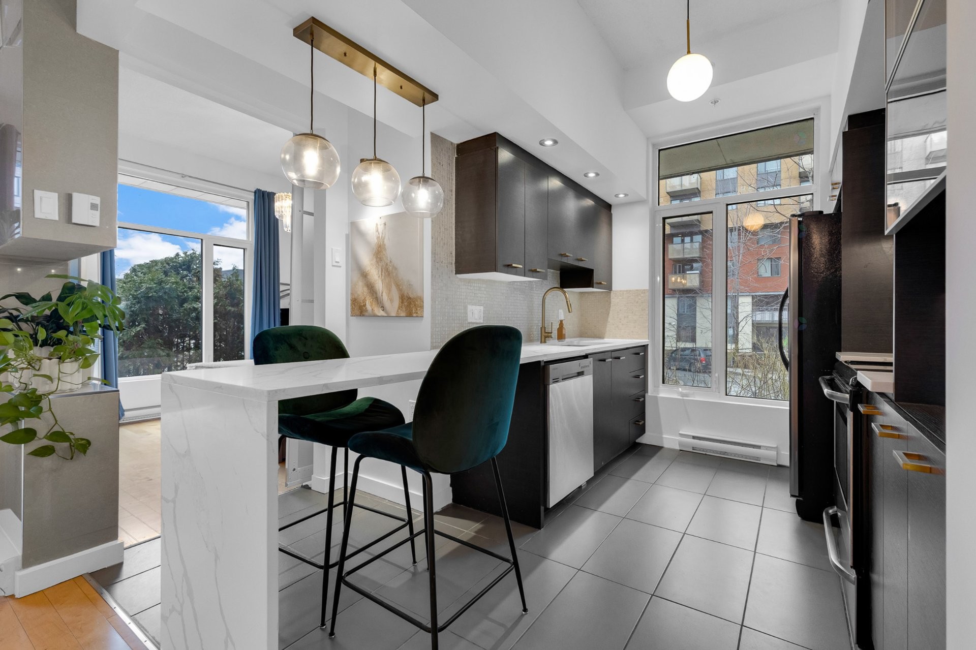 









2305


Rue Remembrance

, 117,
Montréal (Lachine),




QC
H8S0A9

