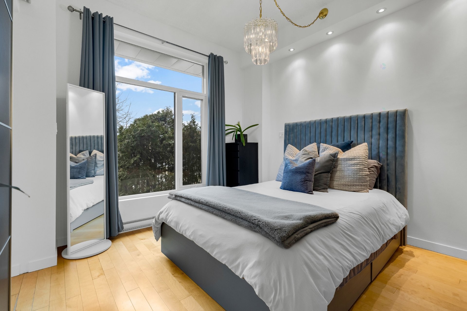 









2305


Rue Remembrance

, 117,
Montréal (Lachine),




QC
H8S0A9

