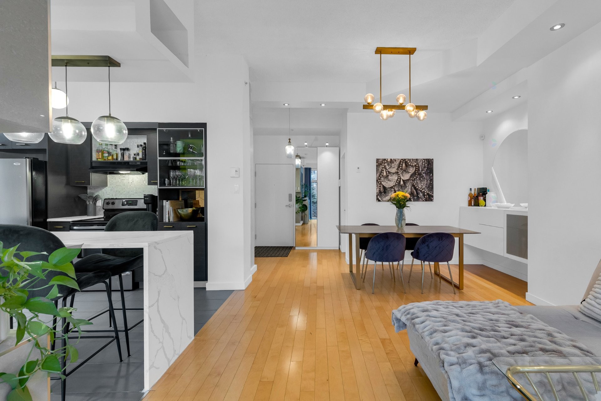 









2305


Rue Remembrance

, 117,
Montréal (Lachine),




QC
H8S0A9

