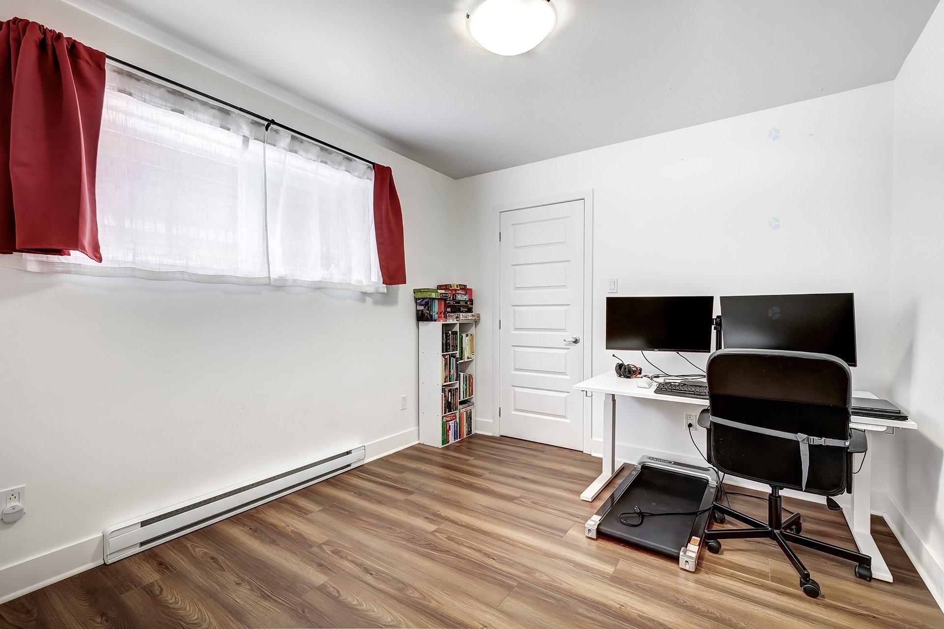









46A


4e Avenue S.

, 1,
Montréal (Pierrefonds-Roxboro),




QC
H8Y2M2

