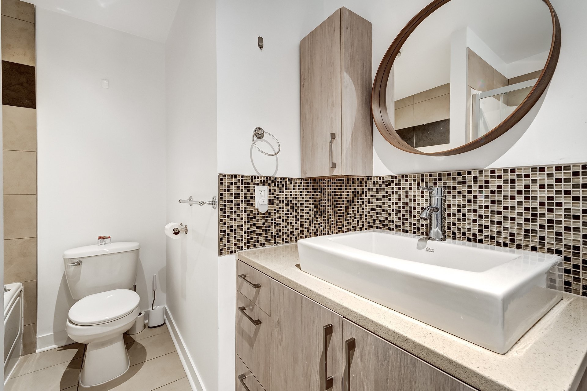 









46A


4e Avenue S.

, 1,
Montréal (Pierrefonds-Roxboro),




QC
H8Y2M2

