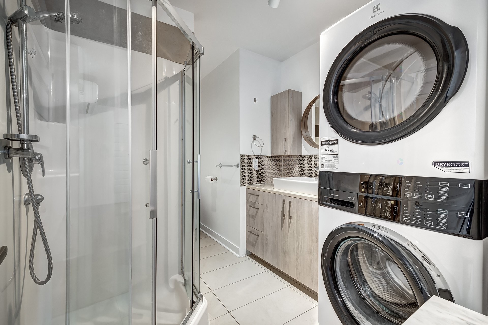 









46A


4e Avenue S.

, 1,
Montréal (Pierrefonds-Roxboro),




QC
H8Y2M2

