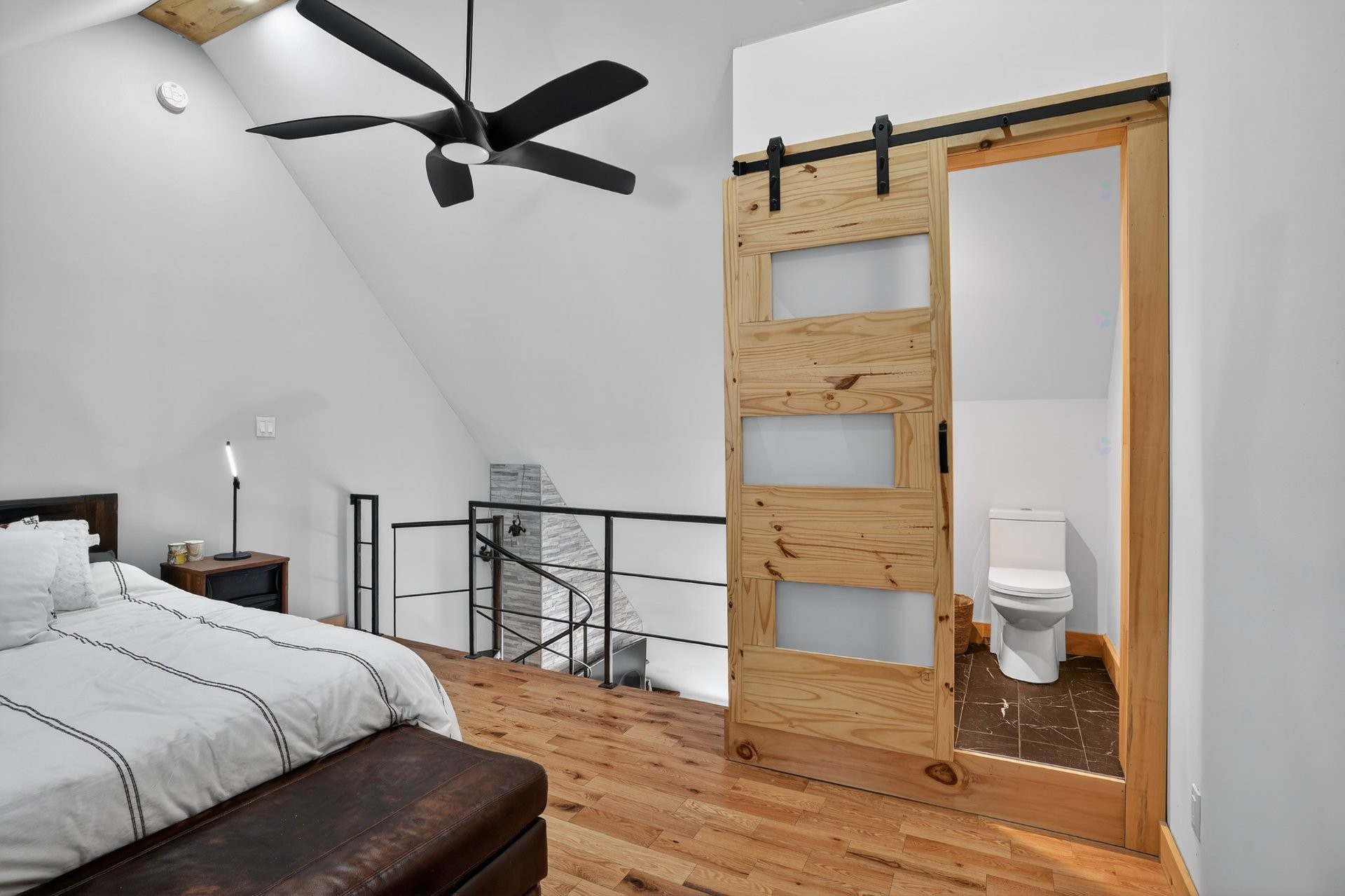 









275


Ch. des Faîtières

, 310,
Piedmont,




QC
J0R1K0

