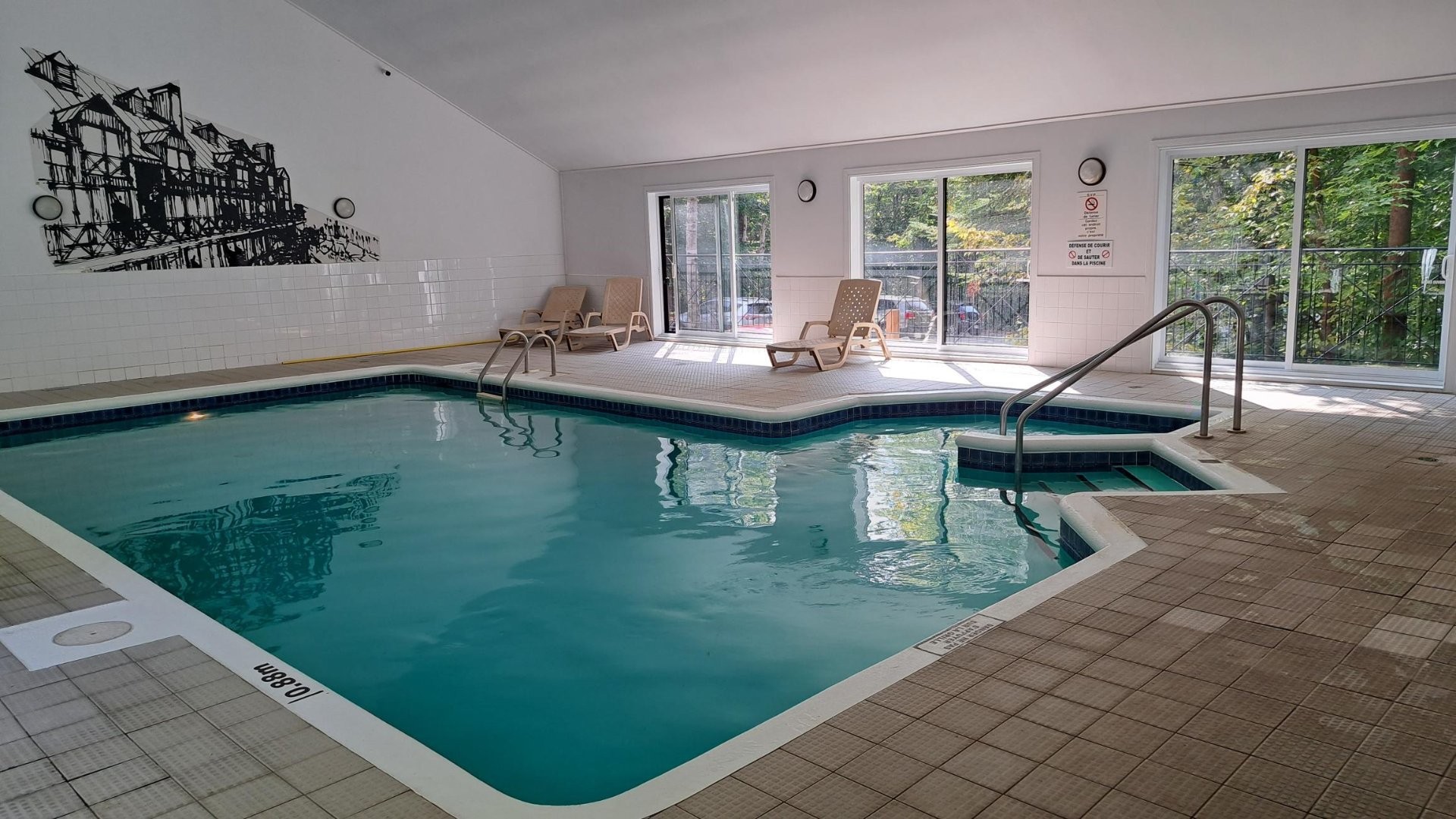 









275


Ch. des Faîtières

, 310,
Piedmont,




QC
J0R1K0

