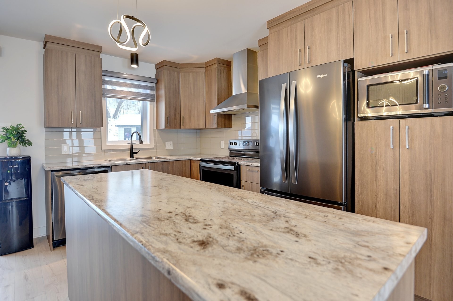 









2190


Place des Jardins

,
Saint-Félix-de-Valois,




QC
J0K2M0

