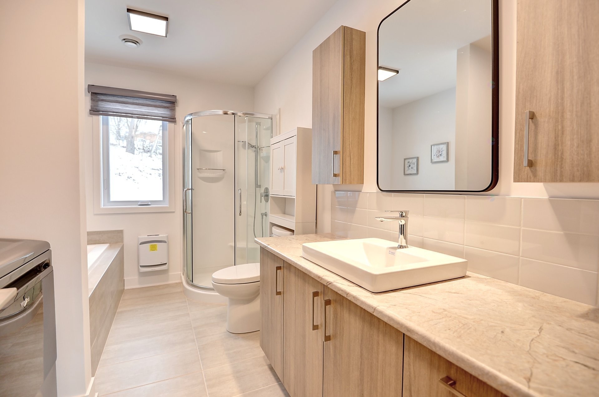 









2190


Place des Jardins

,
Saint-Félix-de-Valois,




QC
J0K2M0


