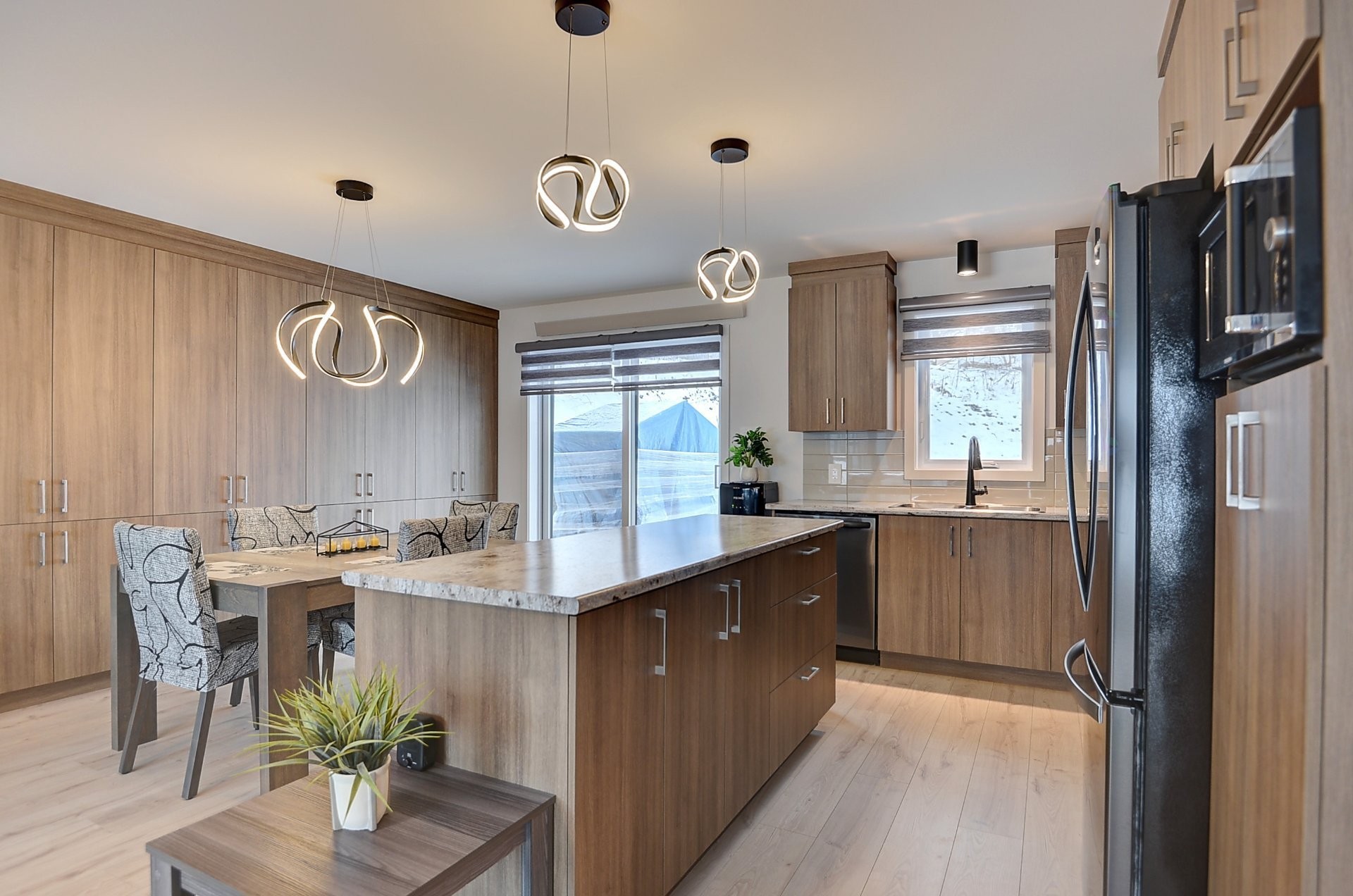 









2190


Place des Jardins

,
Saint-Félix-de-Valois,




QC
J0K2M0

