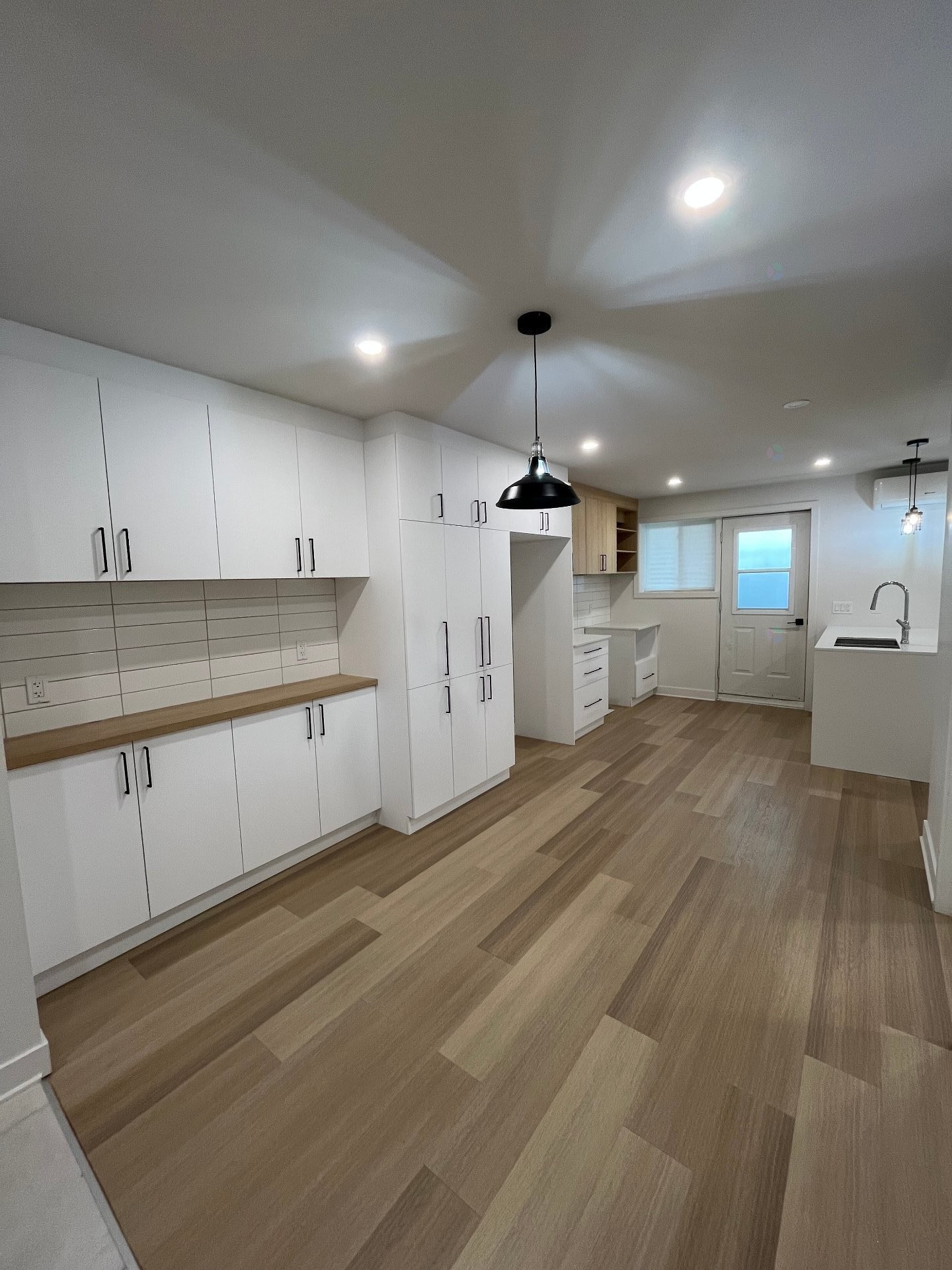 









162


Rue Gagné

, 3,
Vaudreuil-Dorion,




QC
J7V1H7

