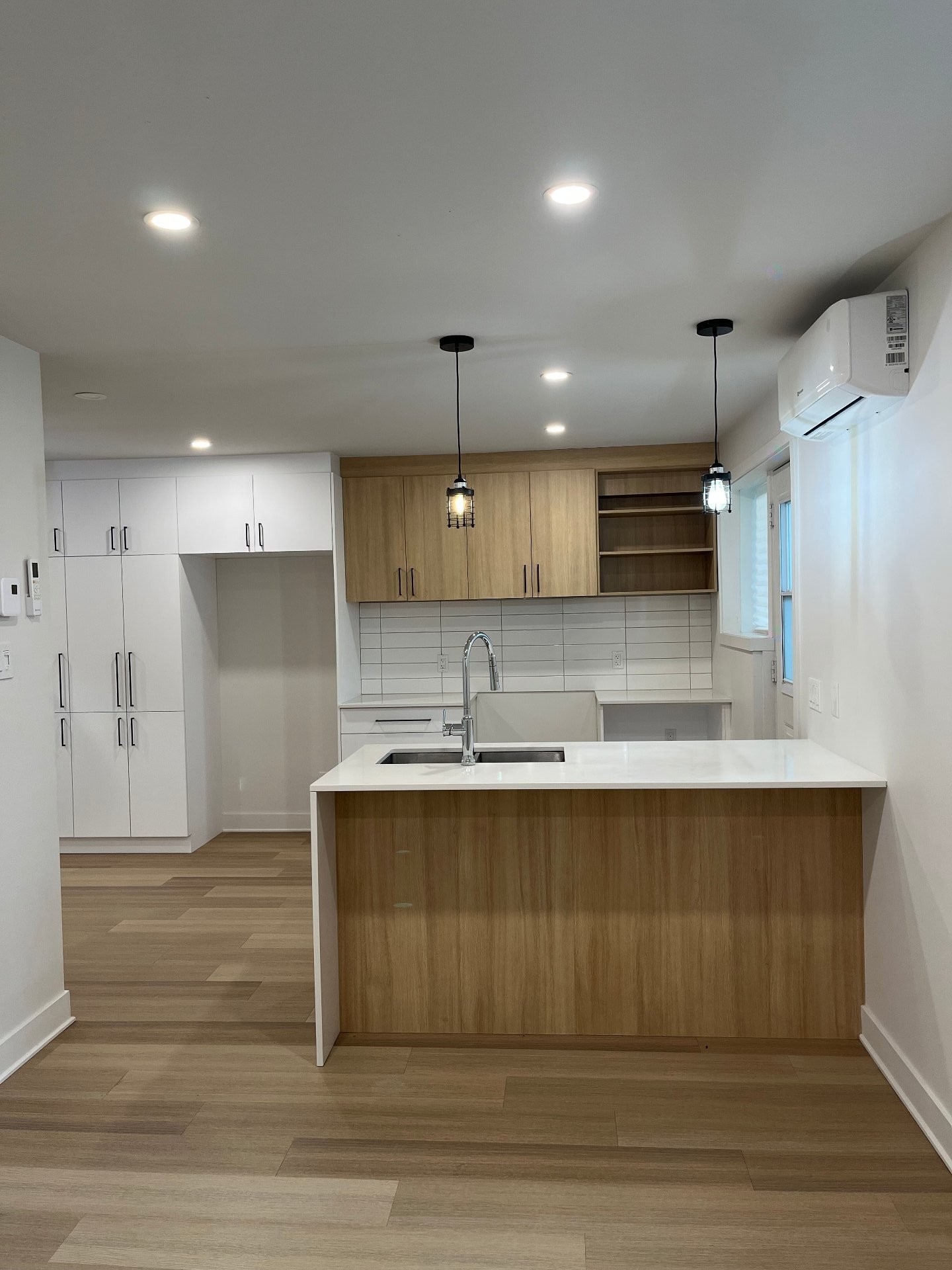 









162


Rue Gagné

, 3,
Vaudreuil-Dorion,




QC
J7V1H7

