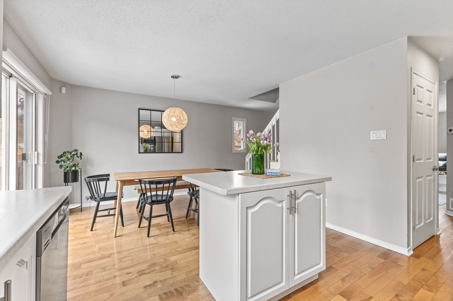 









68


Rue du Méridien

,
Gatineau (Hull),




QC
J9A3C6

