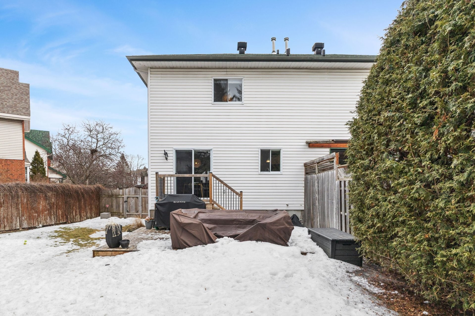 









68


Rue du Méridien

,
Gatineau (Hull),




QC
J9A3C6

