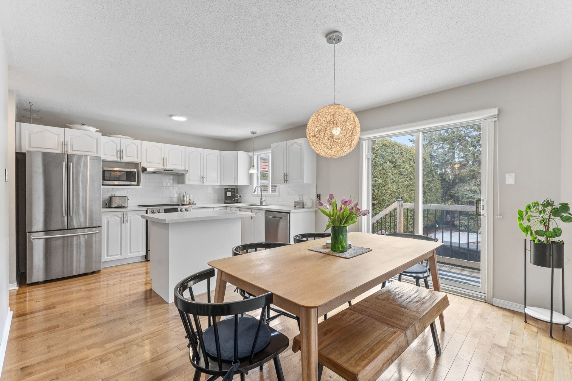 









68


Rue du Méridien

,
Gatineau (Hull),




QC
J9A3C6

