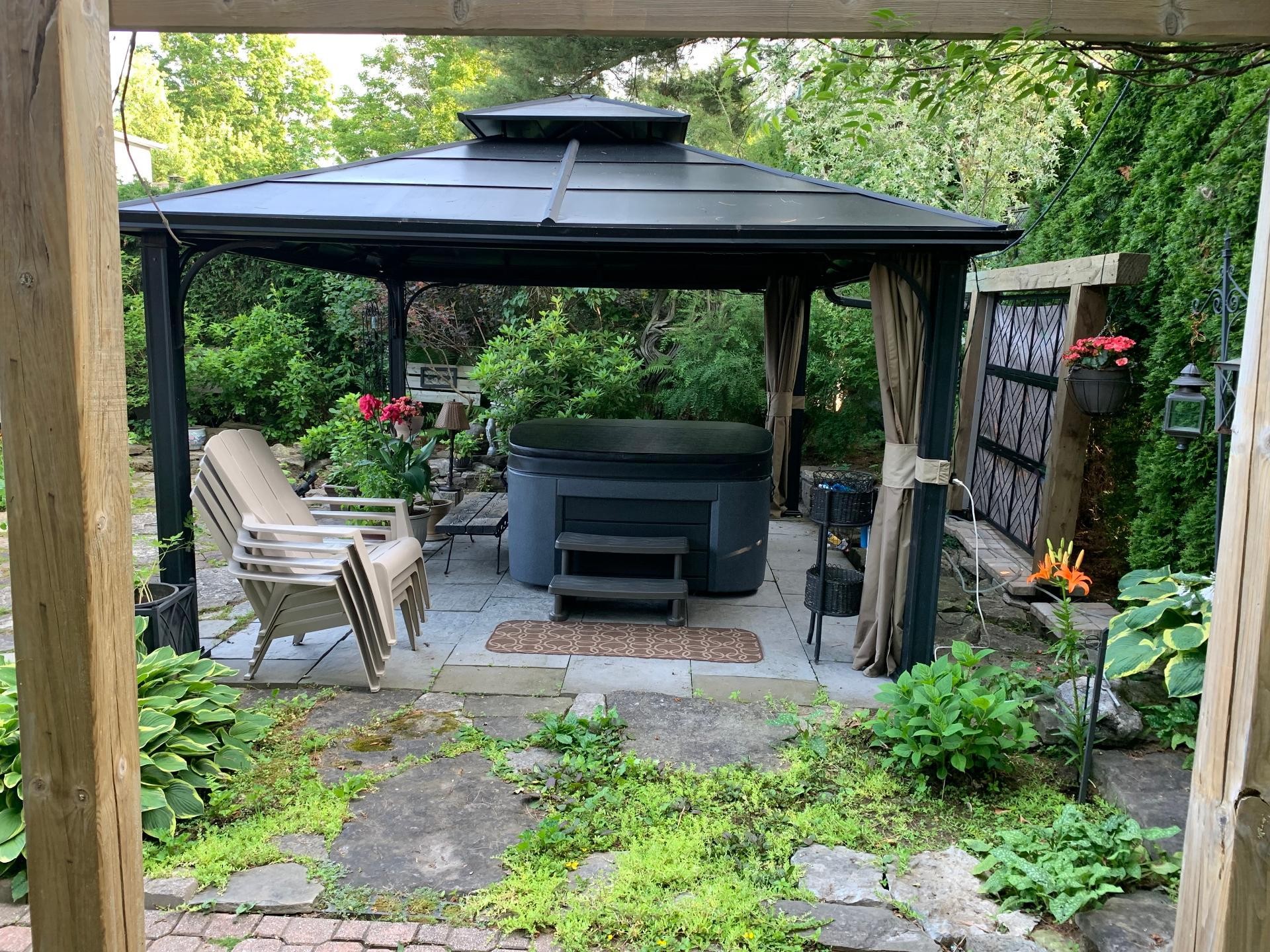 









591


Rue David

,
Gatineau (Buckingham),




QC
J8L2A9

