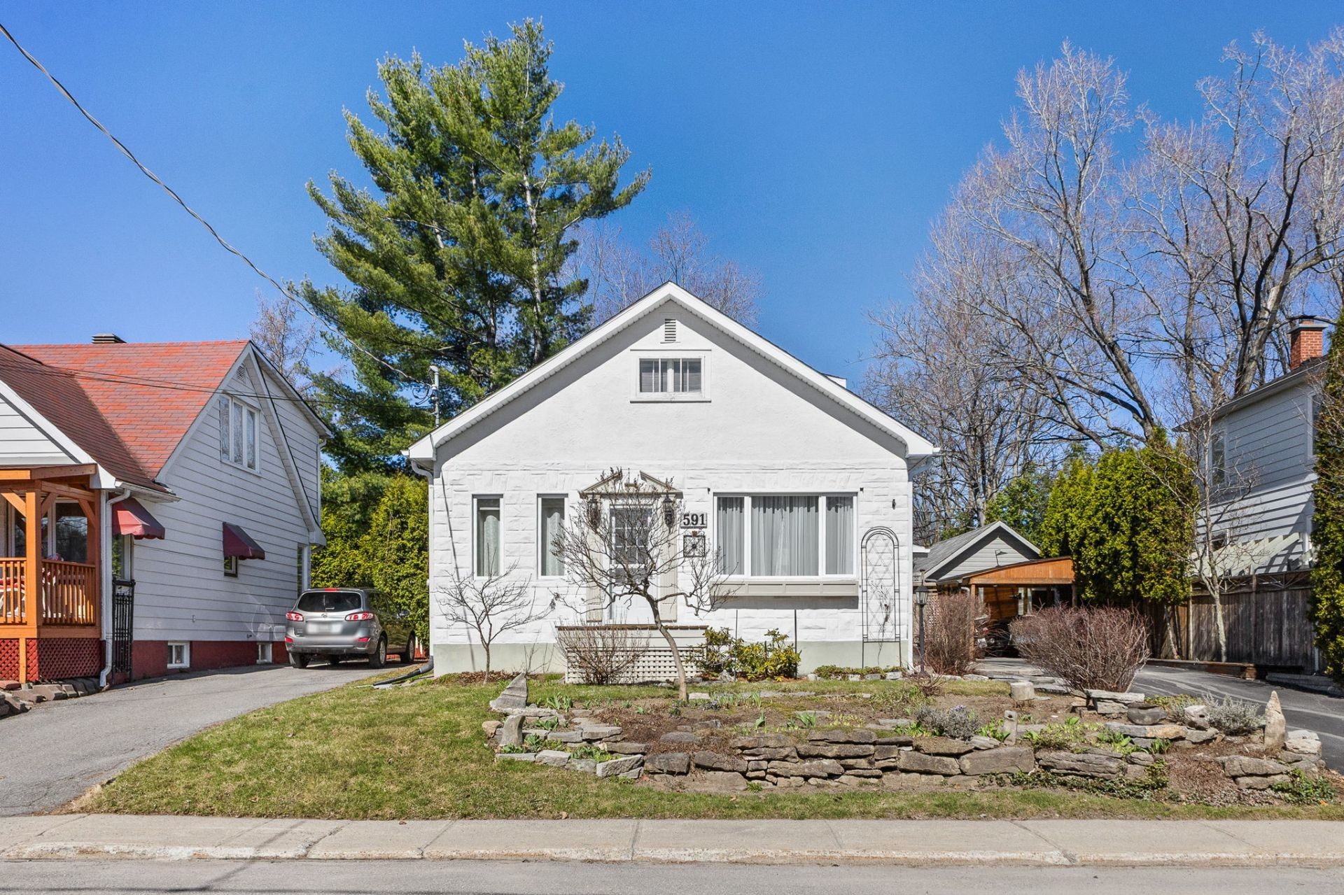









591


Rue David

,
Gatineau (Buckingham),




QC
J8L2A9

