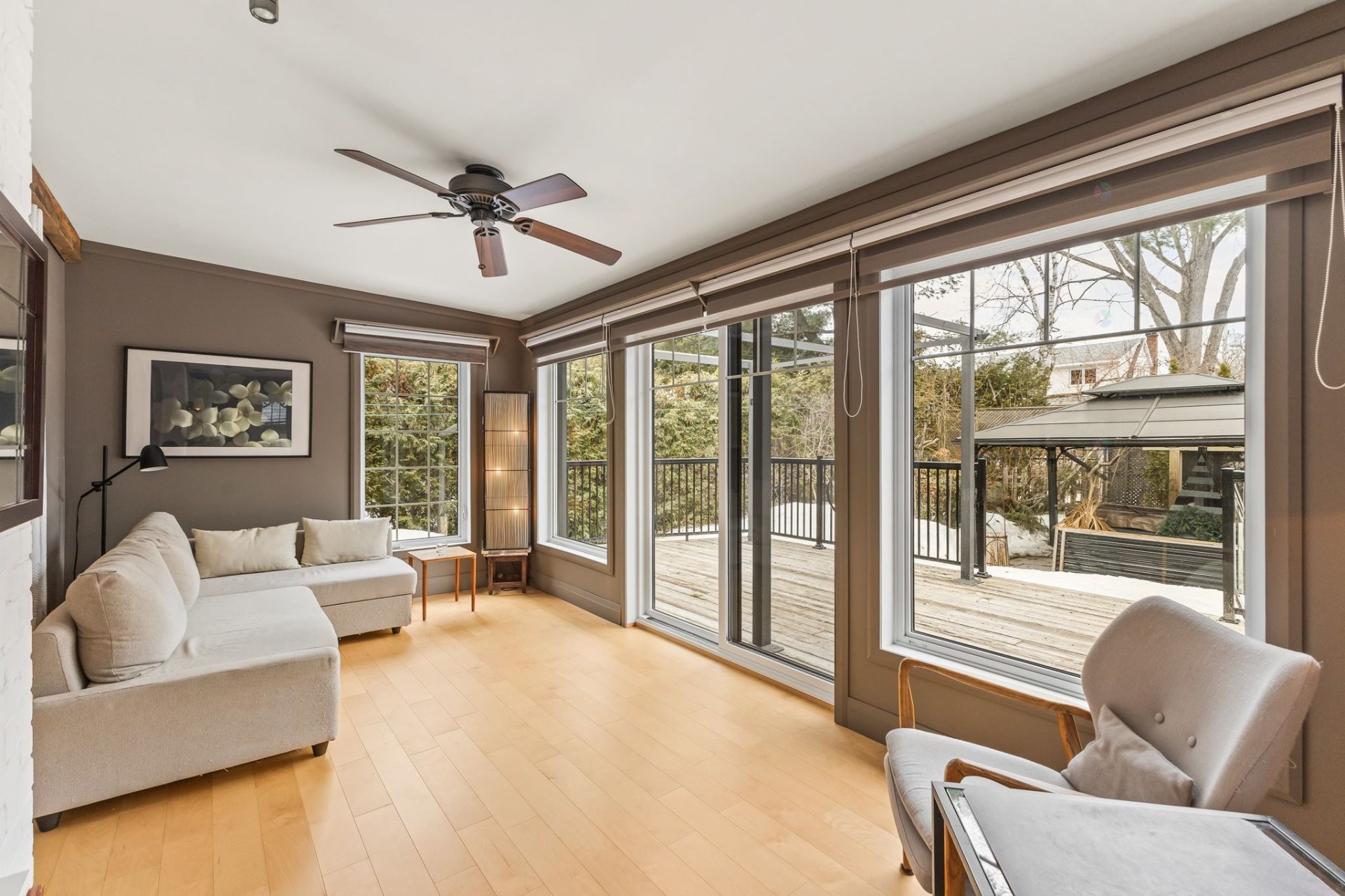 









591


Rue David

,
Gatineau (Buckingham),




QC
J8L2A9

