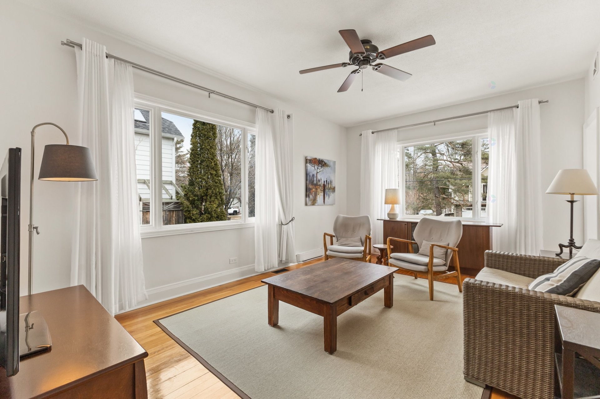 









591


Rue David

,
Gatineau (Buckingham),




QC
J8L2A9

