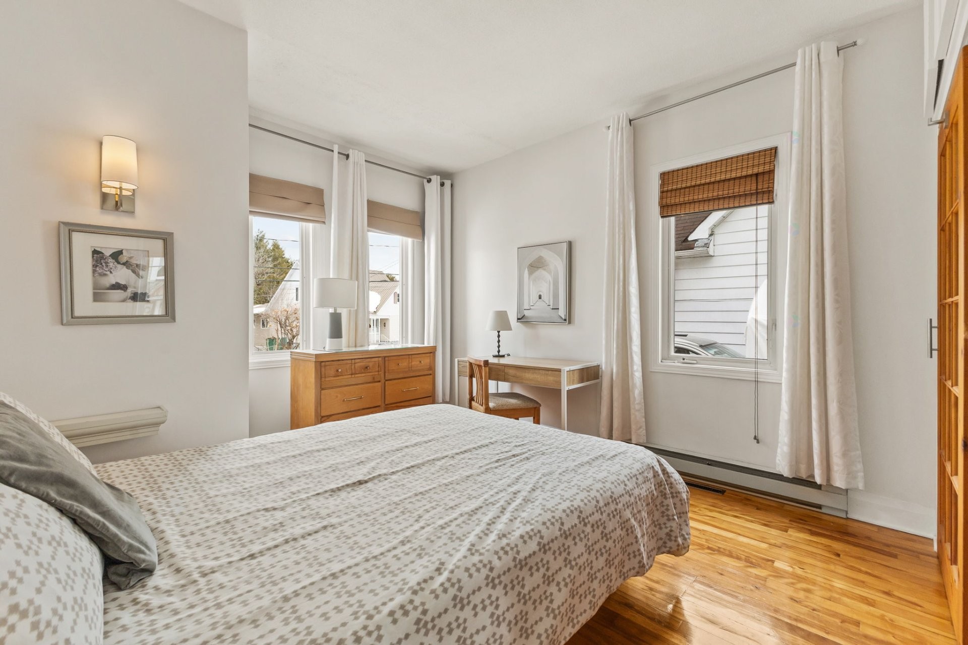 









591


Rue David

,
Gatineau (Buckingham),




QC
J8L2A9

