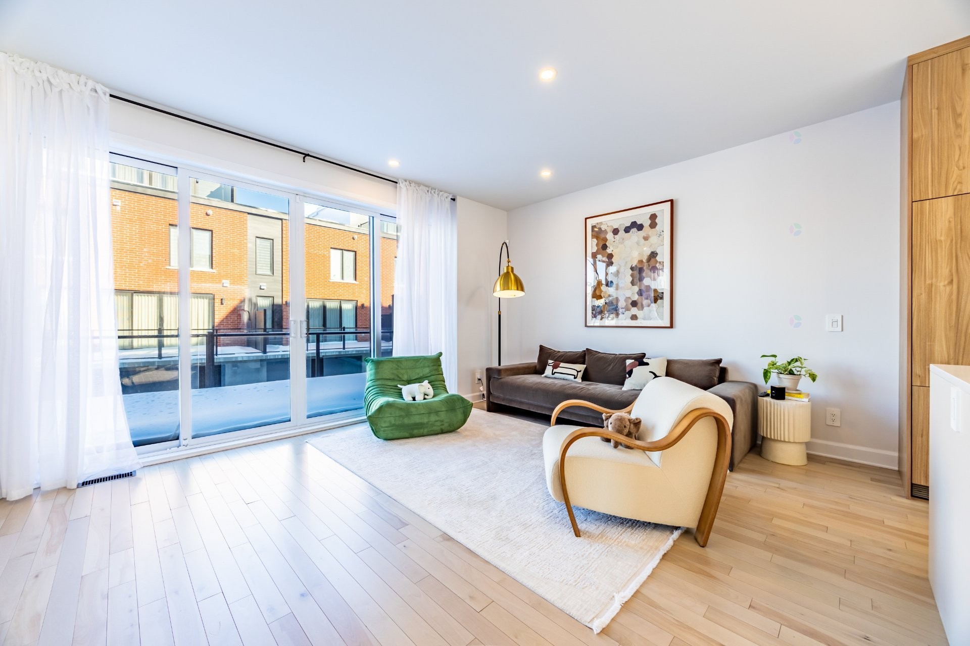 









111Z


Av. des Chênes

,
Candiac,




QC
J5R0V6

