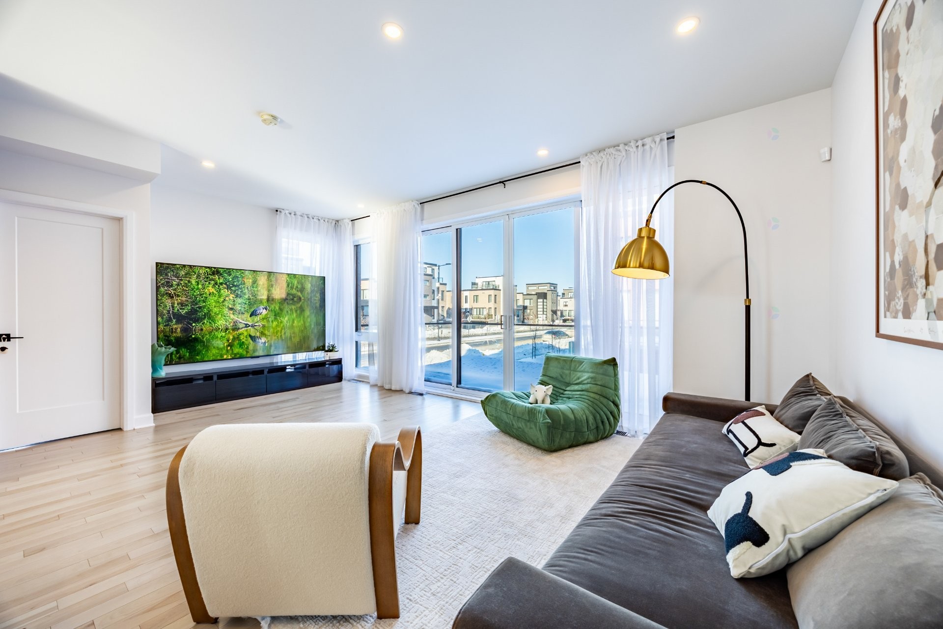 









111Z


Av. des Chênes

,
Candiac,




QC
J5R0V6

