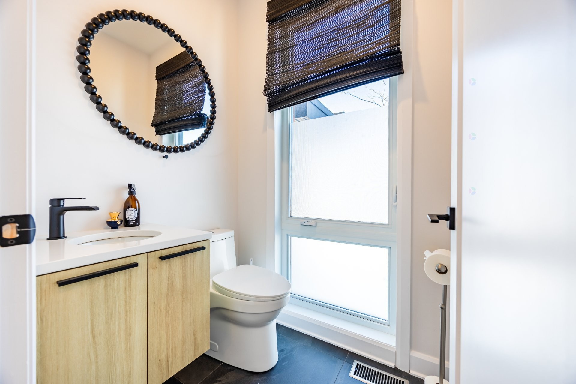 









111Z


Av. des Chênes

,
Candiac,




QC
J5R0V6

