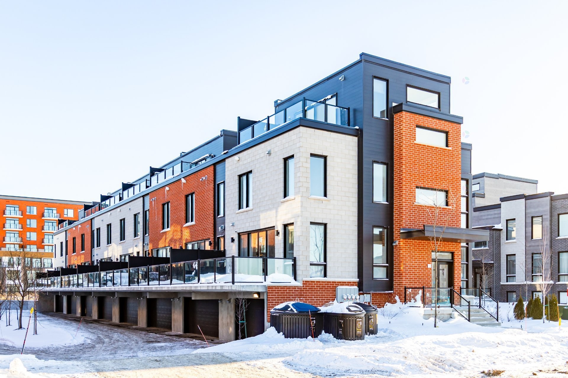 









111Z


Av. des Chênes

,
Candiac,




QC
J5R0V6

