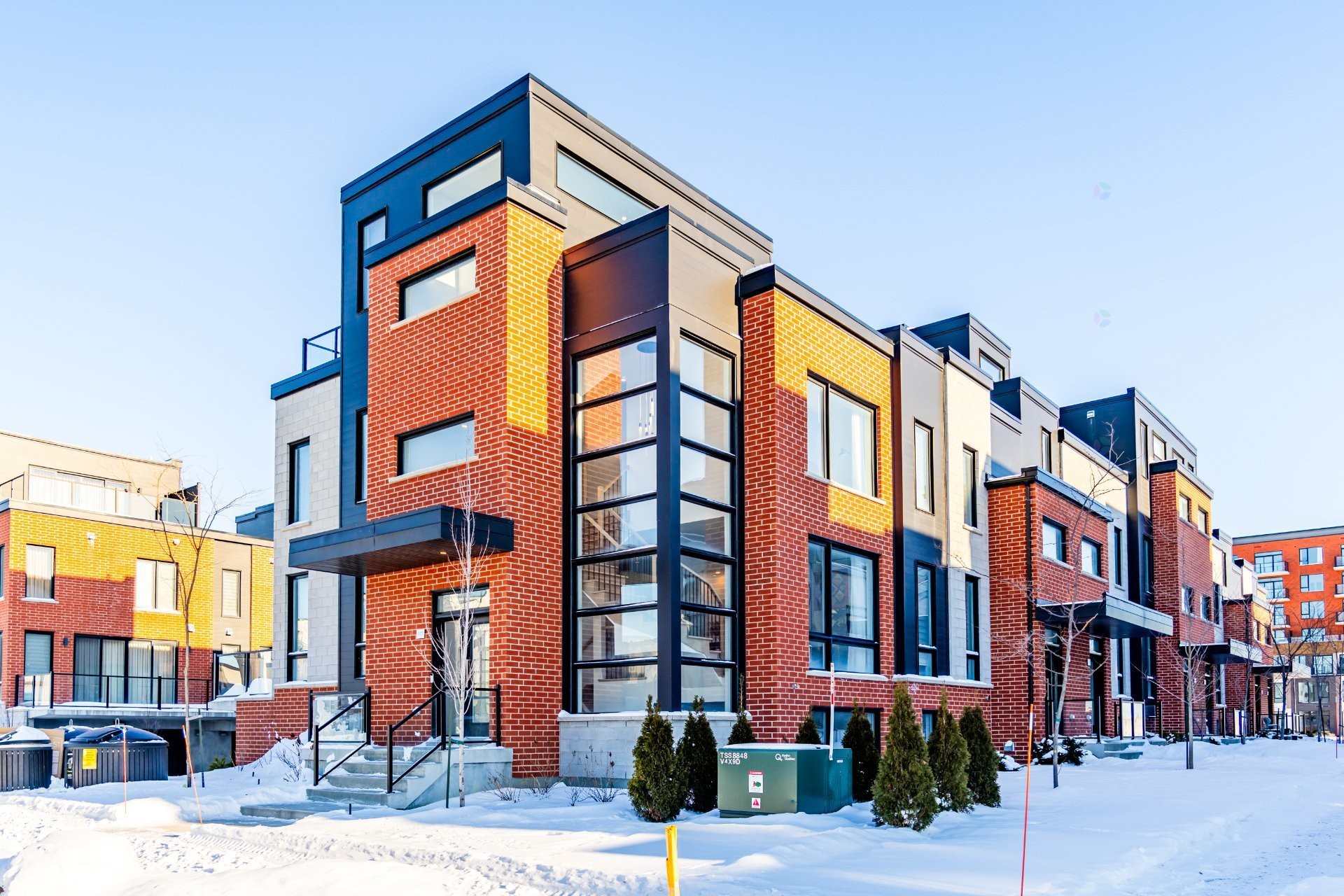 









111Z


Av. des Chênes

,
Candiac,




QC
J5R0V6

