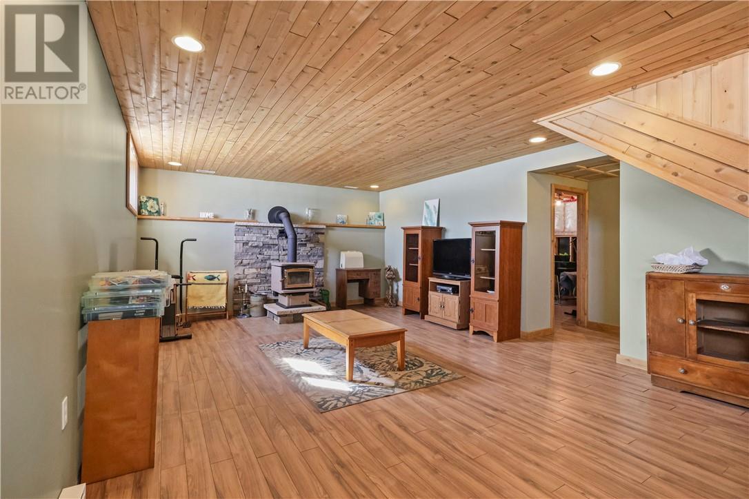 












4510 Bidwell Road

,
Sheguiandah, Manitoulin Island,




Ontario
P0P1W0

