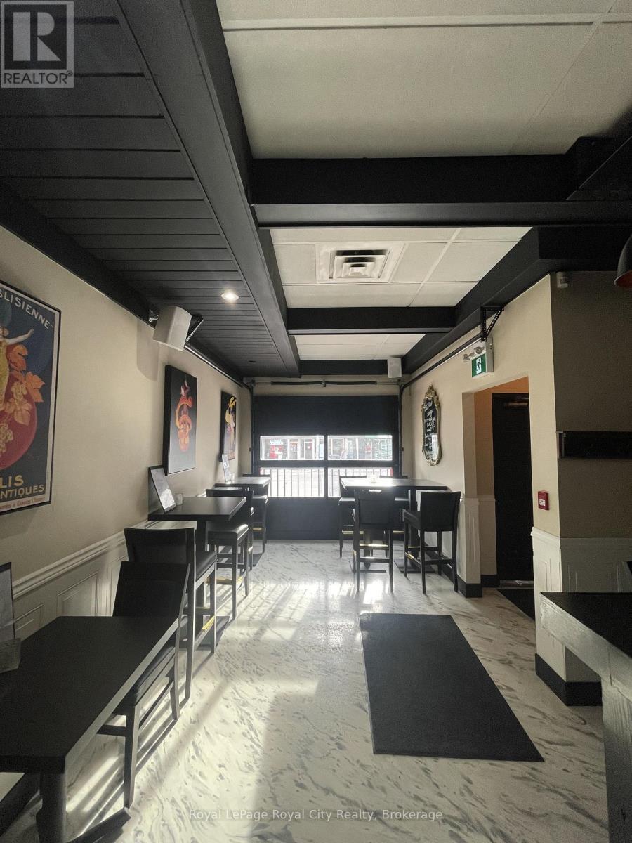 












107-109 WYNDHAM STREET N

,
Guelph (Downtown),




Ontario
N1H4E9

