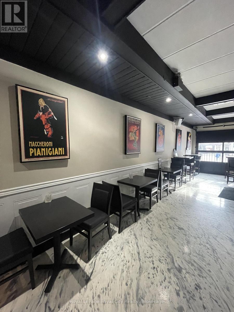 












107-109 WYNDHAM STREET N

,
Guelph (Downtown),




Ontario
N1H4E9

