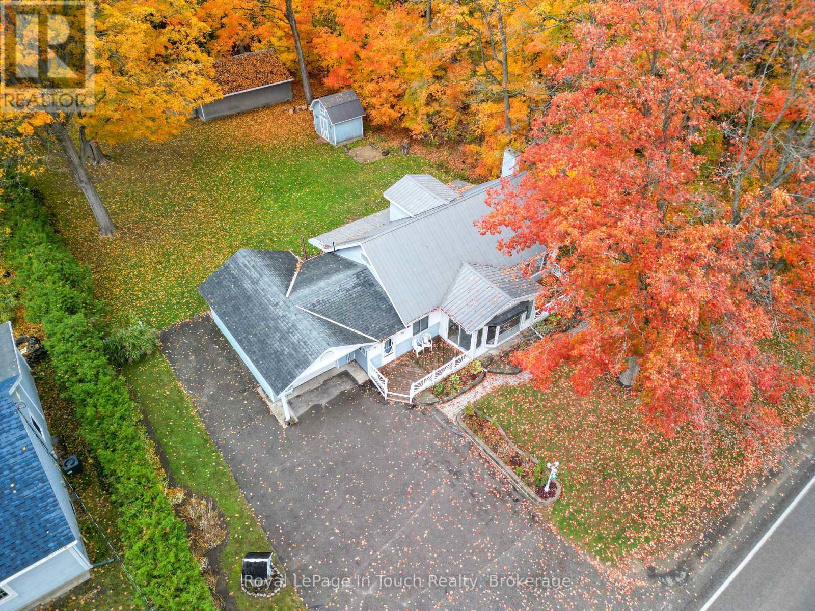 












748 OVERHEAD BRIDGE ROAD

,
Tiny,




Ontario
L9M0V6

