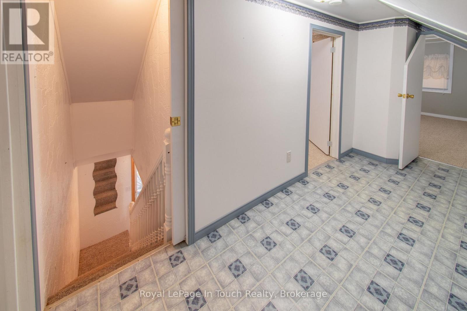 












748 OVERHEAD BRIDGE ROAD

,
Tiny,




Ontario
L9M0V6

