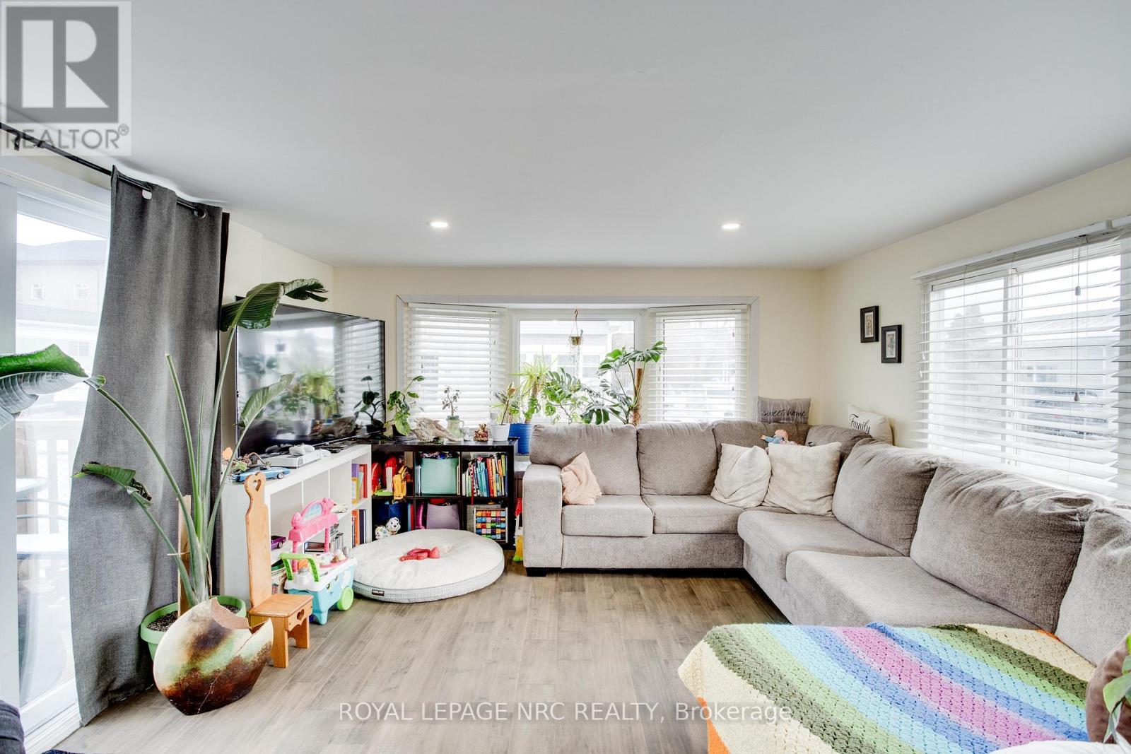 












297 - 241 ST. PAUL STREET

,
St. Catharines,




Ontario
L2S2E5

