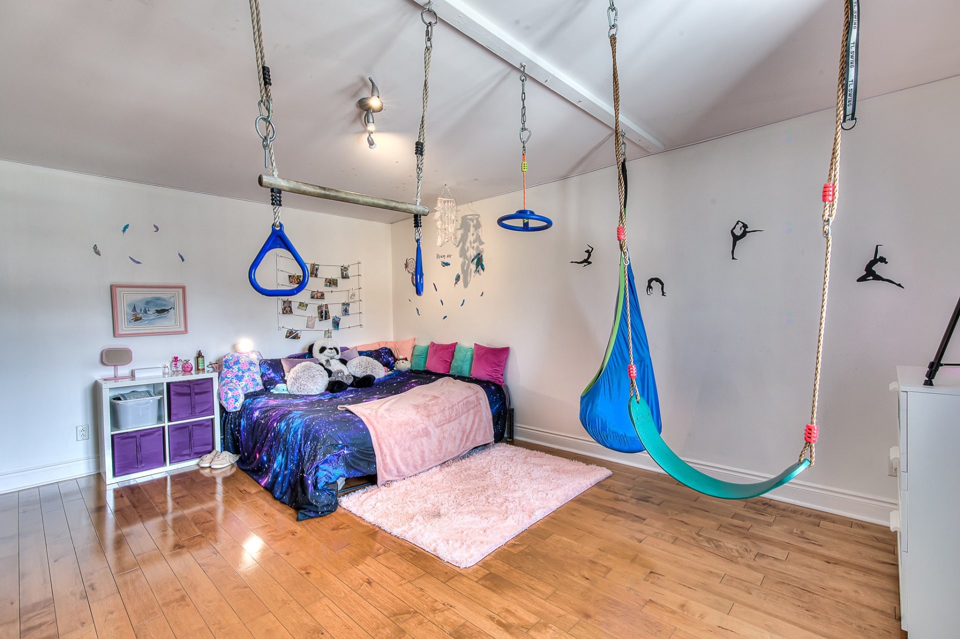 









523


Rue Lamontagne

,
Saint-Jérôme,




QC
J5L2M7

