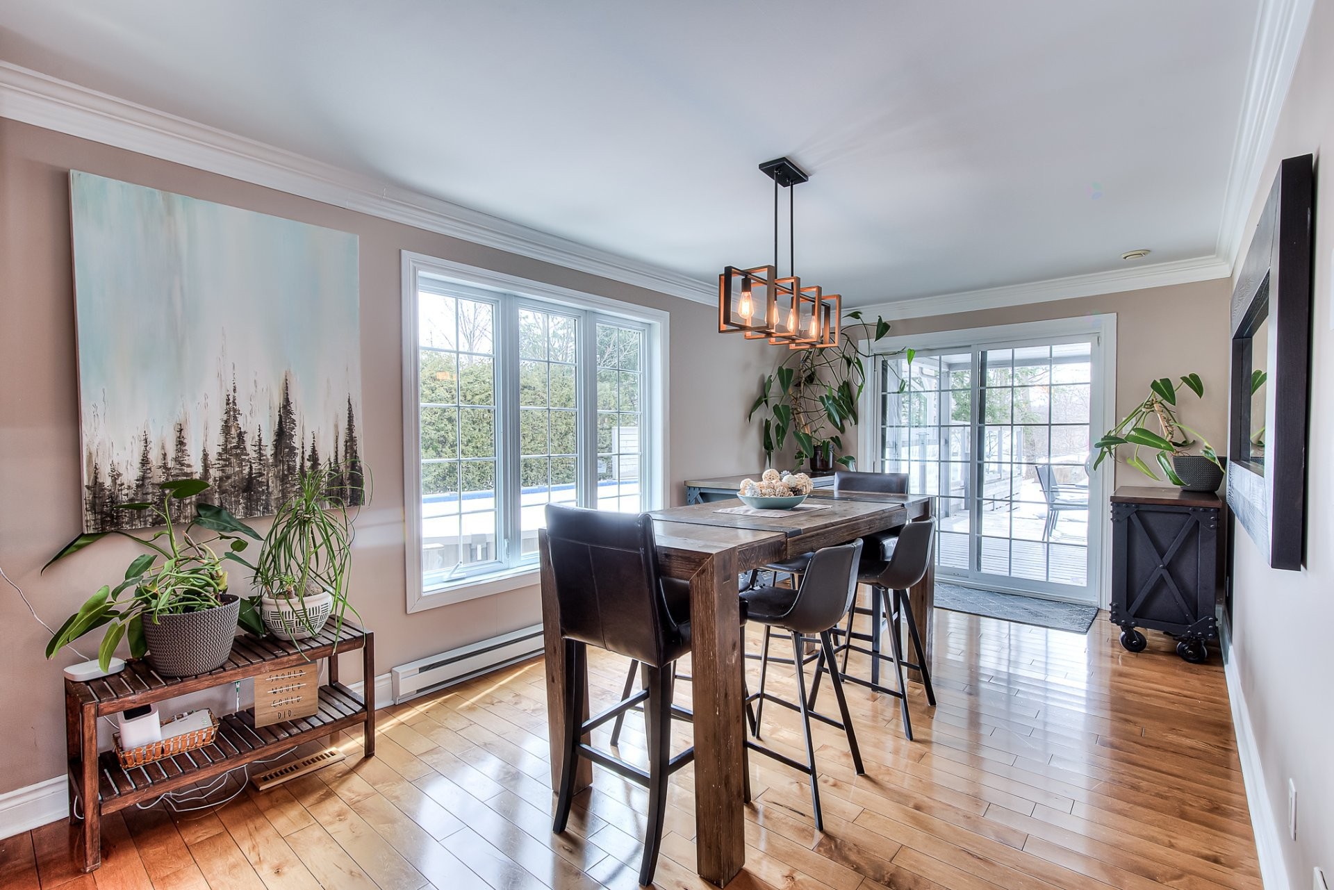 









523


Rue Lamontagne

,
Saint-Jérôme,




QC
J5L2M7

