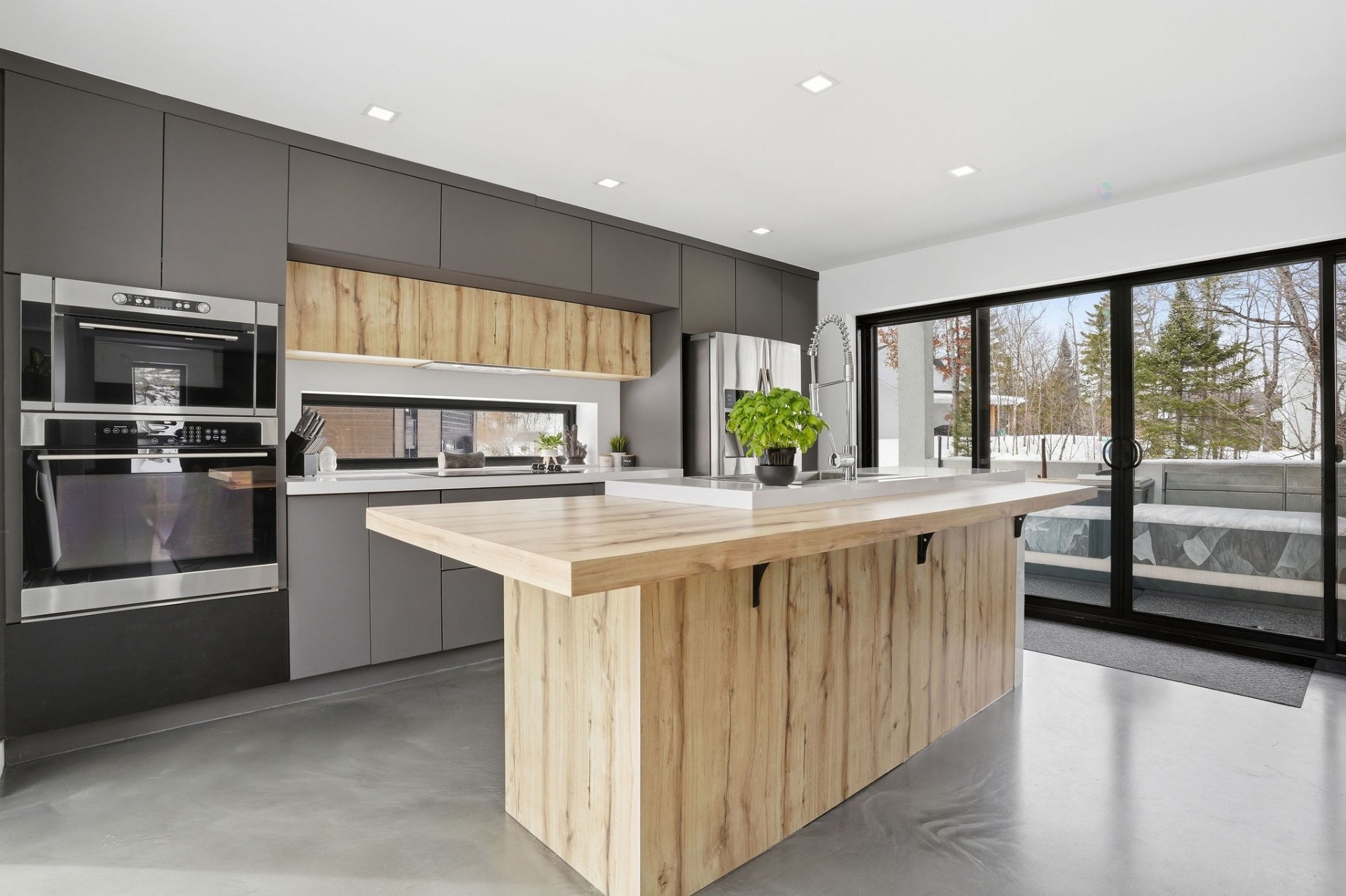 









6


Rue du Butor

,
Val-des-Monts,




QC
J8N0B7

